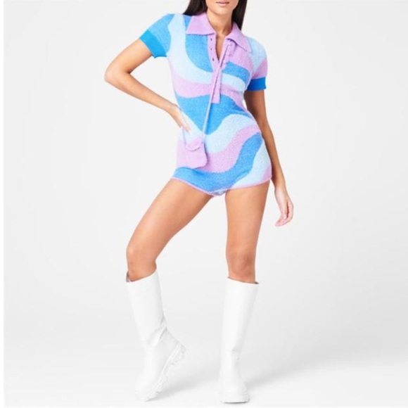 HOUSE OF SUNNY “Good Vibrations” Fuzzy Bodysuit Size 4 NWT